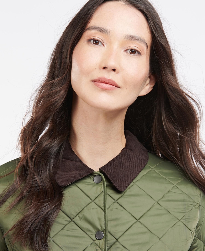 Chaqueta Acolchada Barbour Steppjacke Deveron Polarquilt Mujer Verdes | 823740-LHC